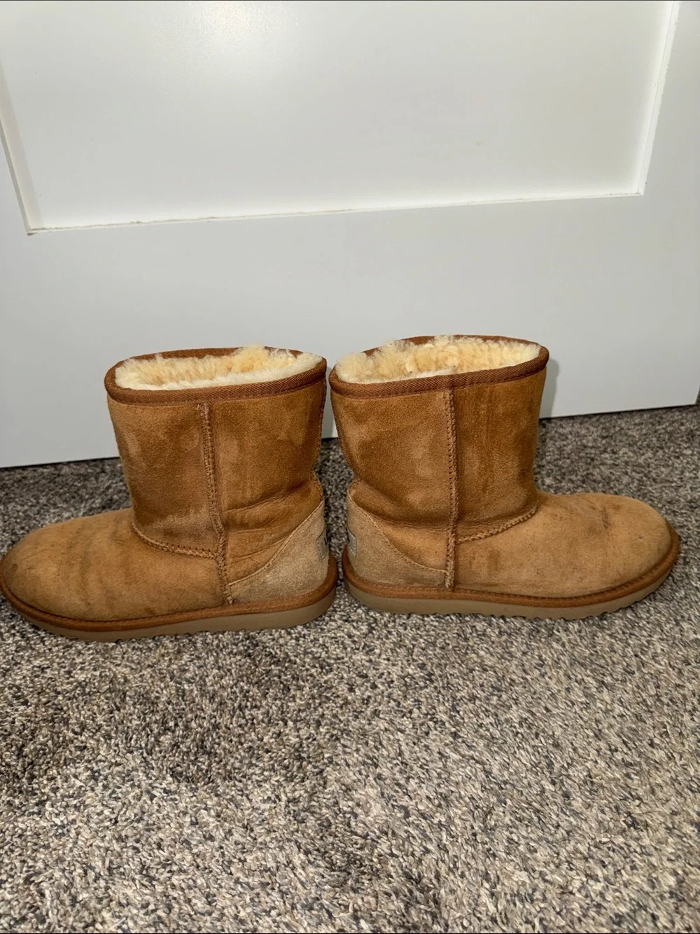 UGG Chestnut Suede Short Shearling Boots Sz 4